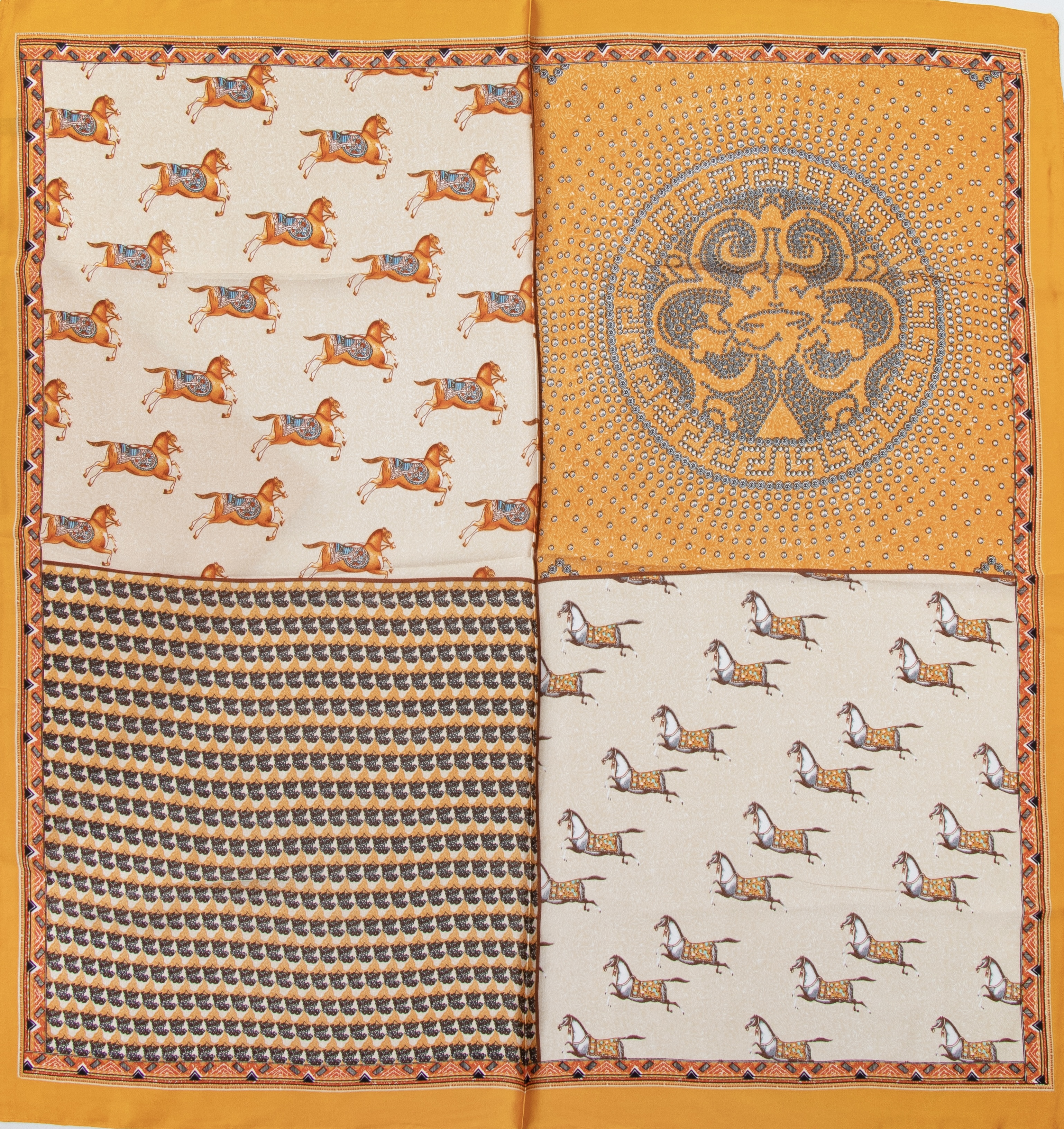 ‌مینی اسکارف ابریشم سیلک زنانه اسب نارنجی